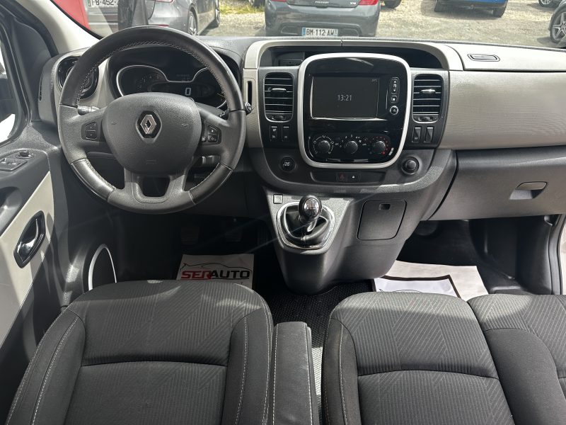 RENAULT TRAFIC 2016