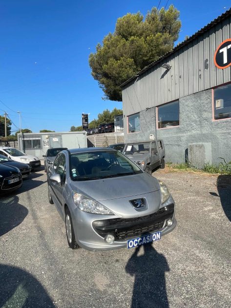 PEUGEOT 207 1.6 HDi 90Ch