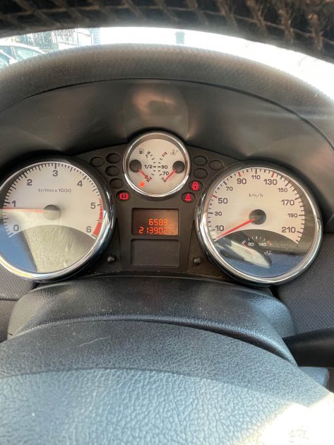 PEUGEOT 207 1.6 HDi 90Ch