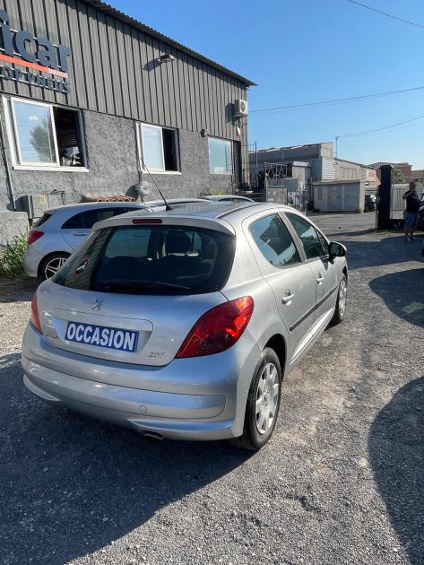 PEUGEOT 207 1.6 HDi 90Ch