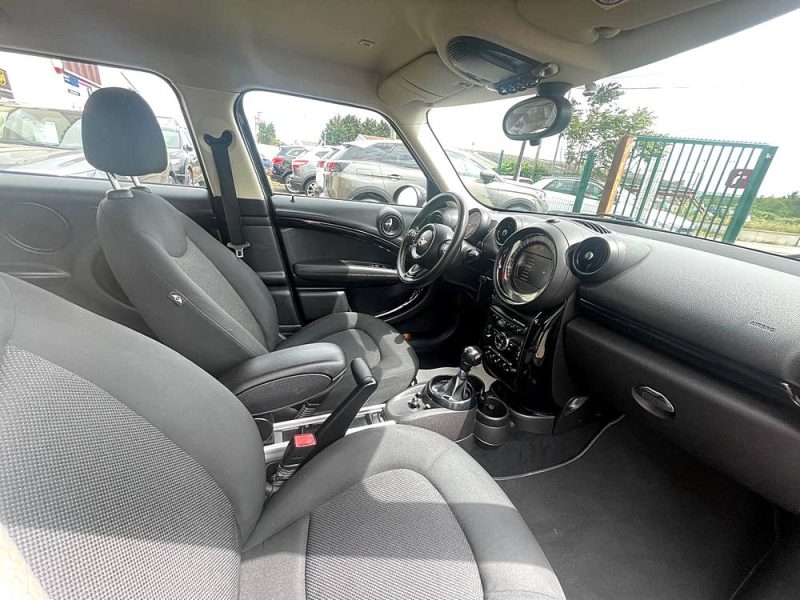 MINI COUNTRYMAN 2015 2 R60 2.0D - 16V COOPER D BOITE AUTO