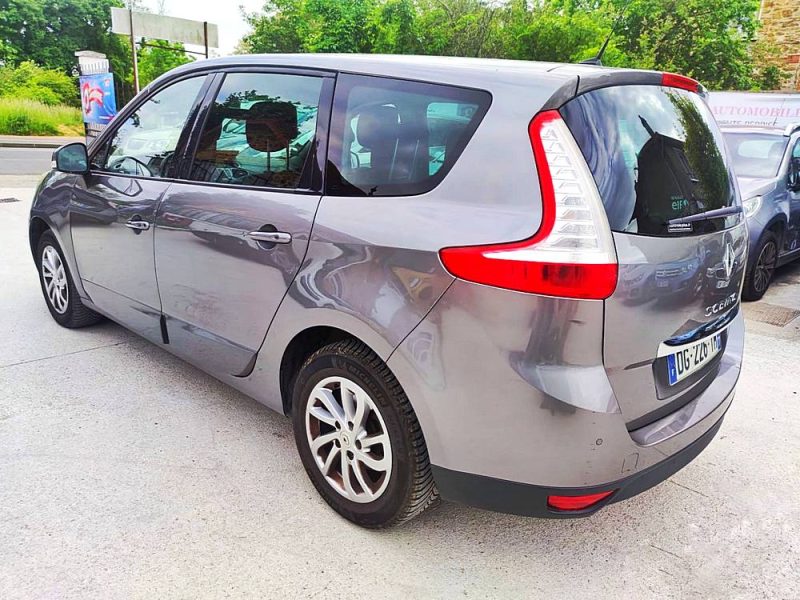 RENAULT GRAND SCENIC III Zen EDC 7 pl dCi 110 
