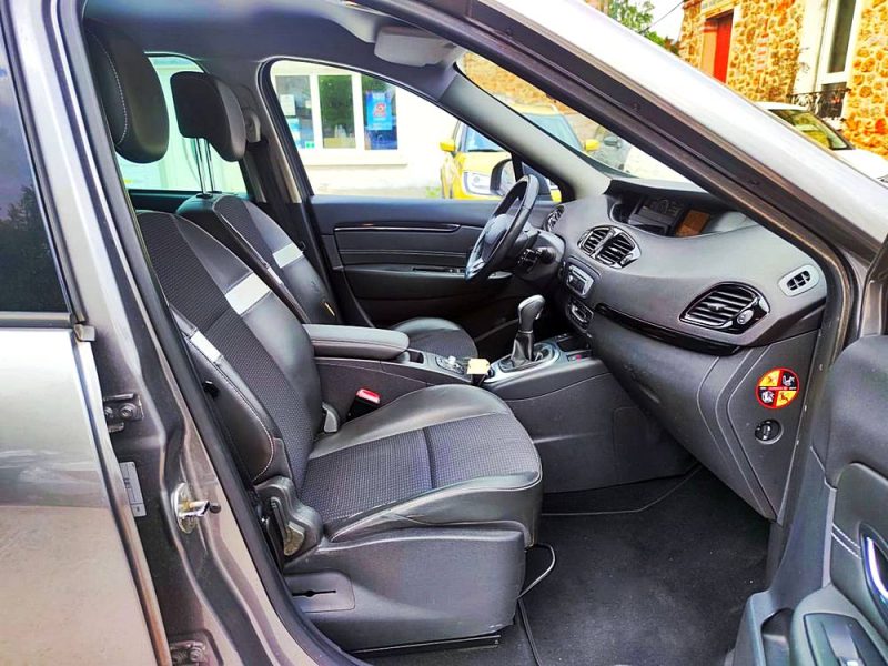 RENAULT GRAND SCENIC III Zen EDC 7 pl dCi 110 