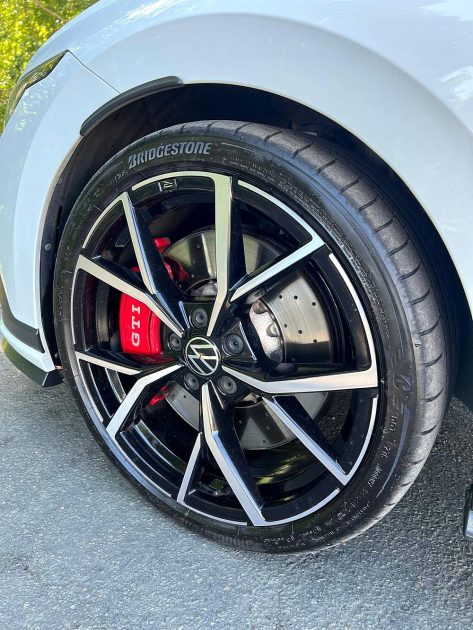 VOLKSWAGEN GOLF 2023