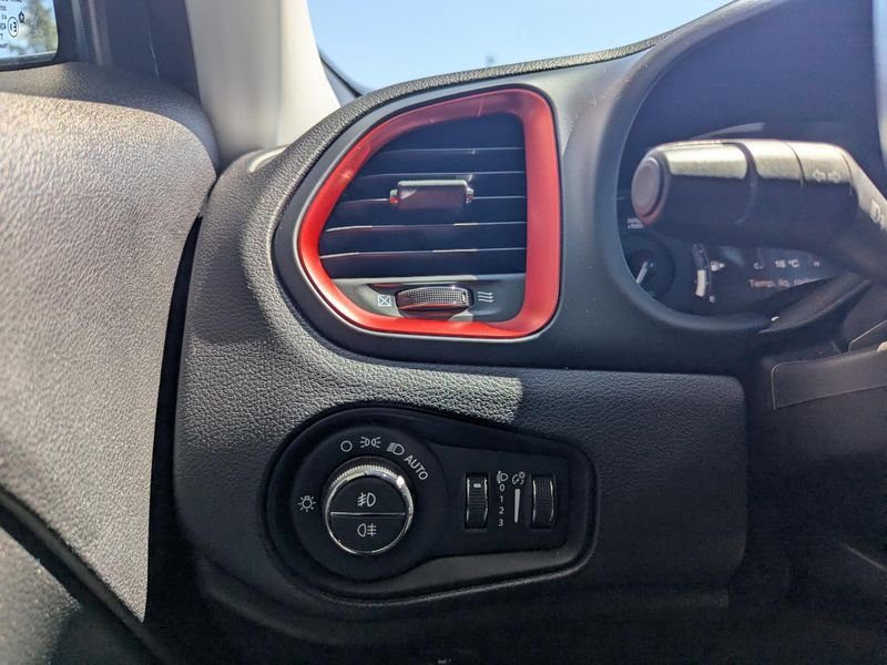 Jeep Renegade 1.3 Turbo T4 - 240 BVA 4xe eAWD Trailhawk