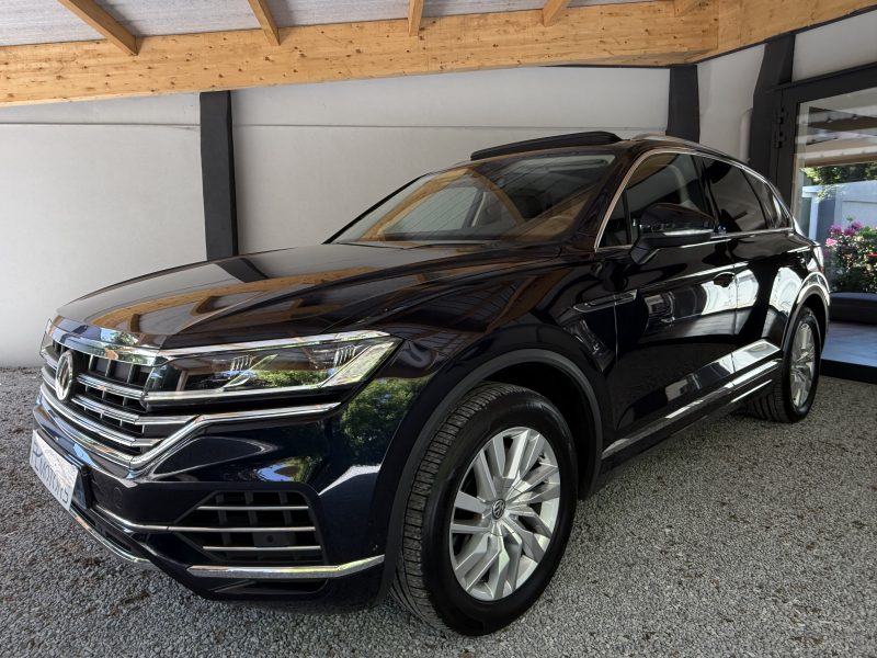VOLKSWAGEN TOUAREG 2019