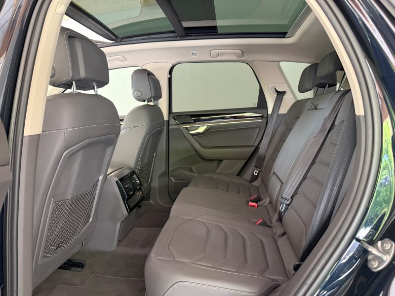 VOLKSWAGEN TOUAREG 2019