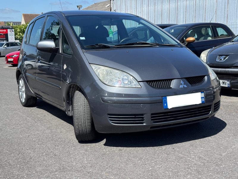 MITSUBISHI  COLT  2009