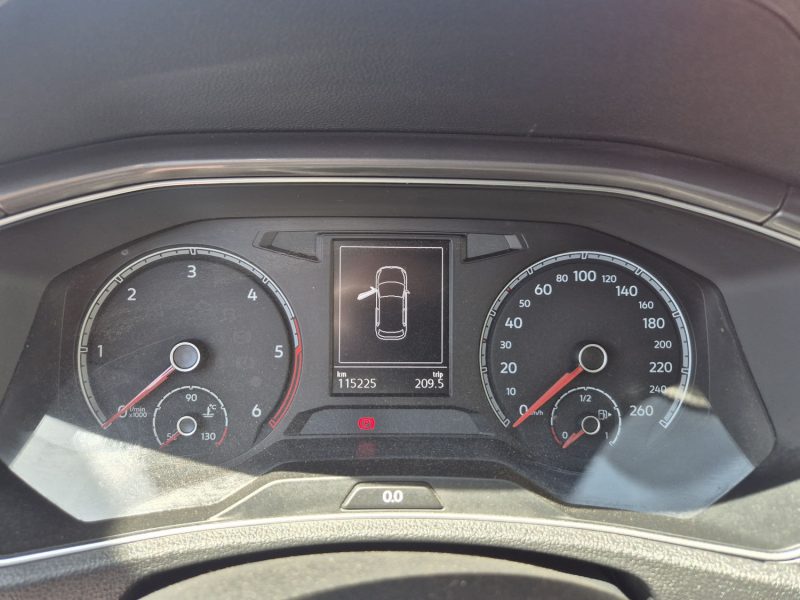 VOLKSWAGEN T-ROC 2019