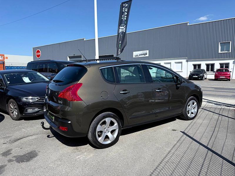 PEUGEOT 3008 2010