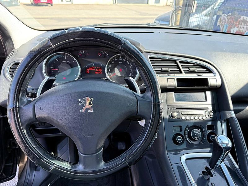 PEUGEOT 3008 2010