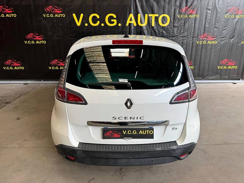 RENAULT SCENIC III 1.2 TCe 130CH ENERGY BOSE EDITION