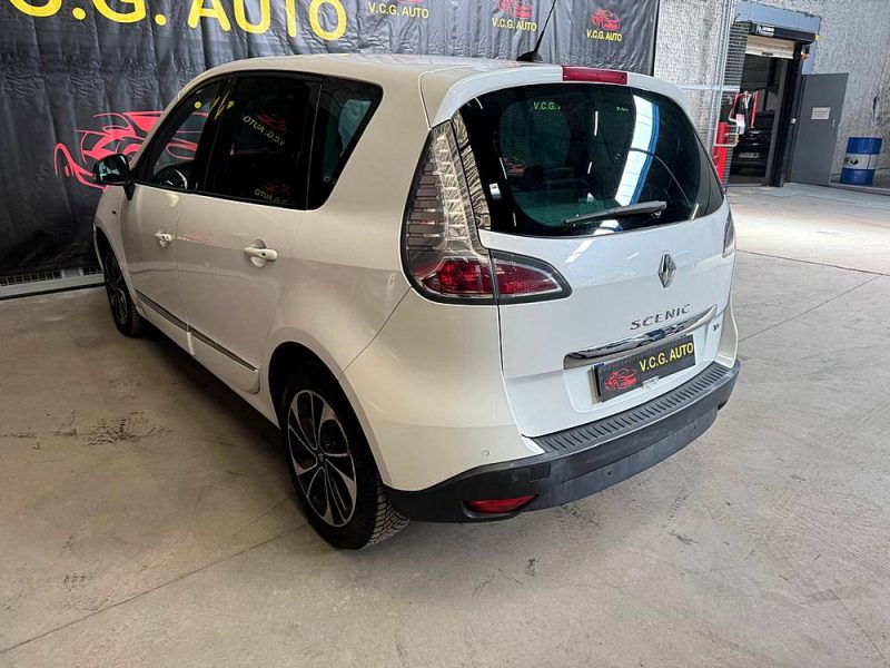 RENAULT SCENIC III 1.2 TCe 130CH ENERGY BOSE EDITION