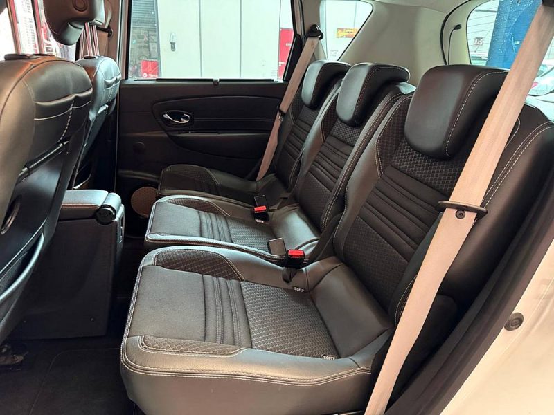 RENAULT SCENIC III 1.2 TCe 130CH ENERGY BOSE EDITION