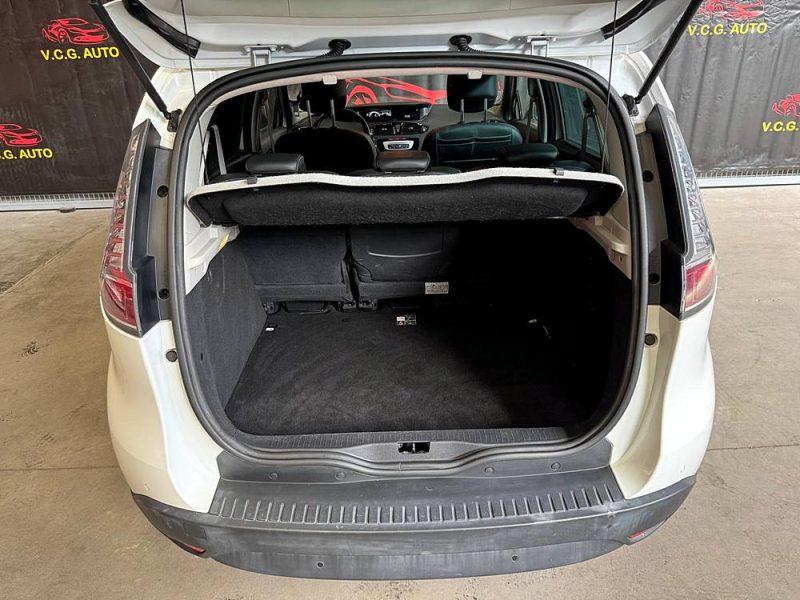 RENAULT SCENIC III 1.2 TCe 130CH ENERGY BOSE EDITION