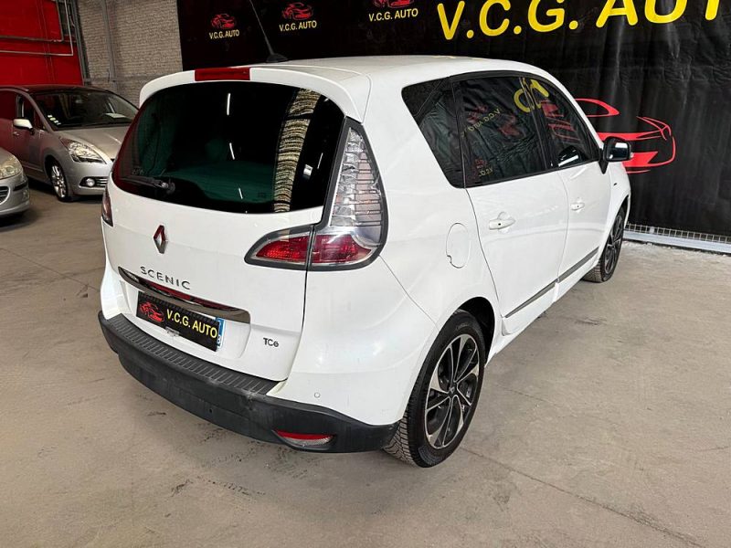 RENAULT SCENIC III 1.2 TCe 130CH ENERGY BOSE EDITION