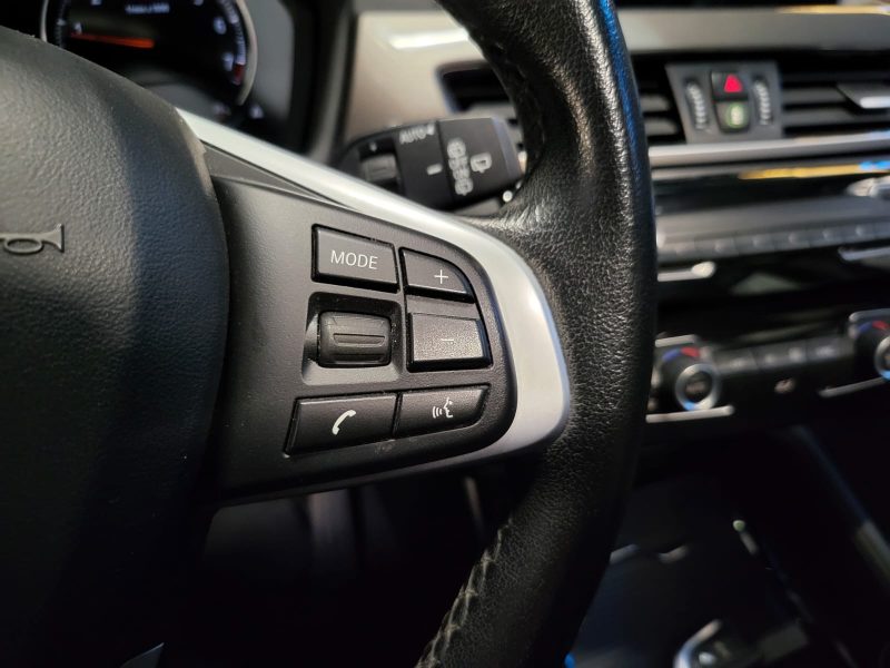 BMW X1 18i sDrive 140cv X LINE / SUIVI BMW / TOIT OUVRANT / CAMERA DE RECUL / HAYON ELECTRIQUE / 2EM