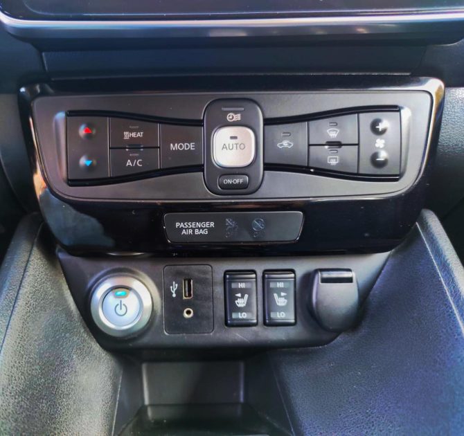 NISSAN LEAF N-Connecta Electrique 40kWh