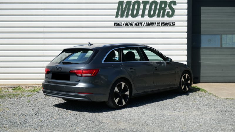 AUDI A4 AVANT 2015