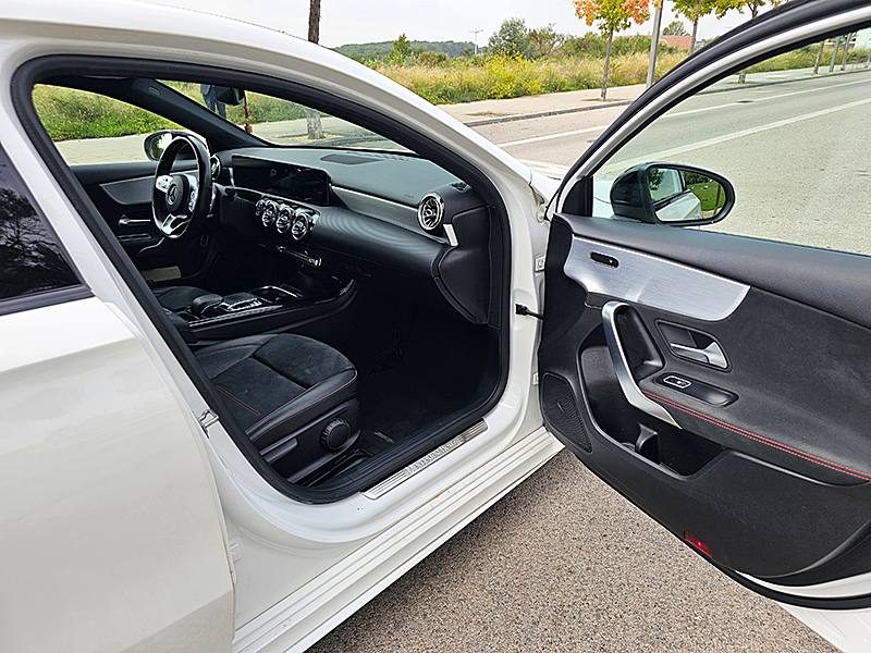 MERCEDES BENZ CLASSE A IV 180 D AMG LINE 7G-DCT