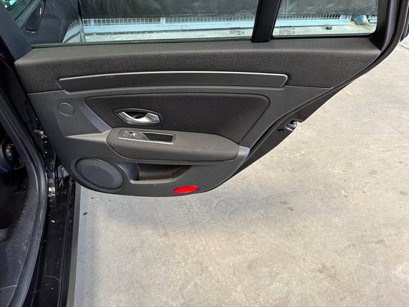 RENAULT LAGUNA ESTATE 1.5 DCI 110 Expression 