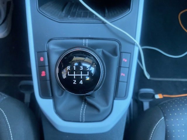 SEAT ARONA 2023 95ch essence 