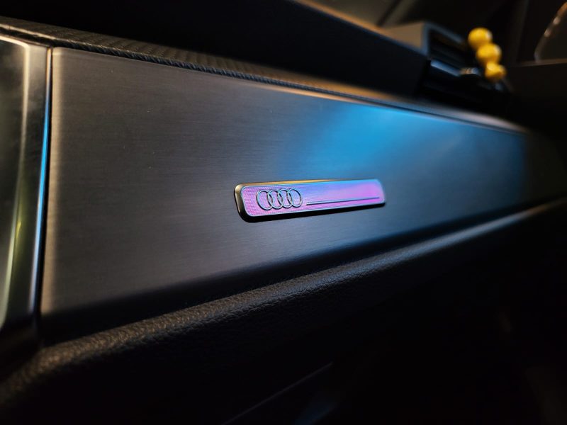 AUDI Q3 35 TDI 150cv BVA7 S-LINE / TOIT OUVRANT / VIRTUAL COCKPIT / CARPLAY / SIEGES CHAUFFANTS