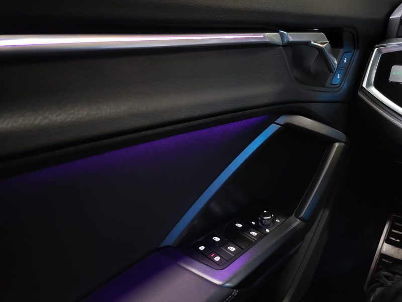 AUDI Q3 35 TDI 150cv BVA7 S-LINE / TOIT OUVRANT / VIRTUAL COCKPIT / CARPLAY / SIEGES CHAUFFANTS