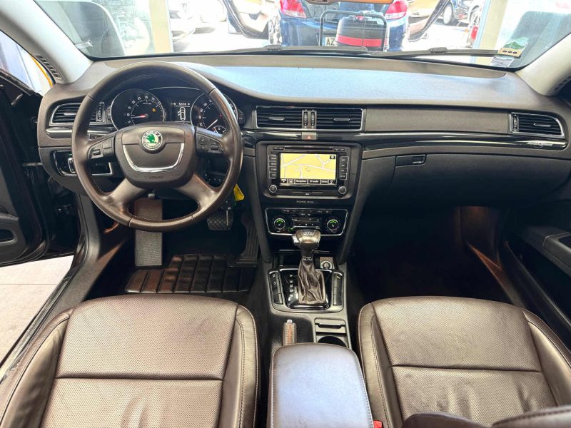 SKODA SUPERB COMBI 2012