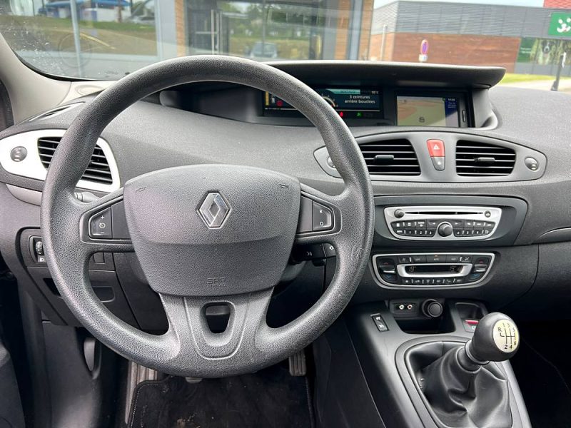 RENAULT SCENIC 1.5 dCi 95ch Authentique