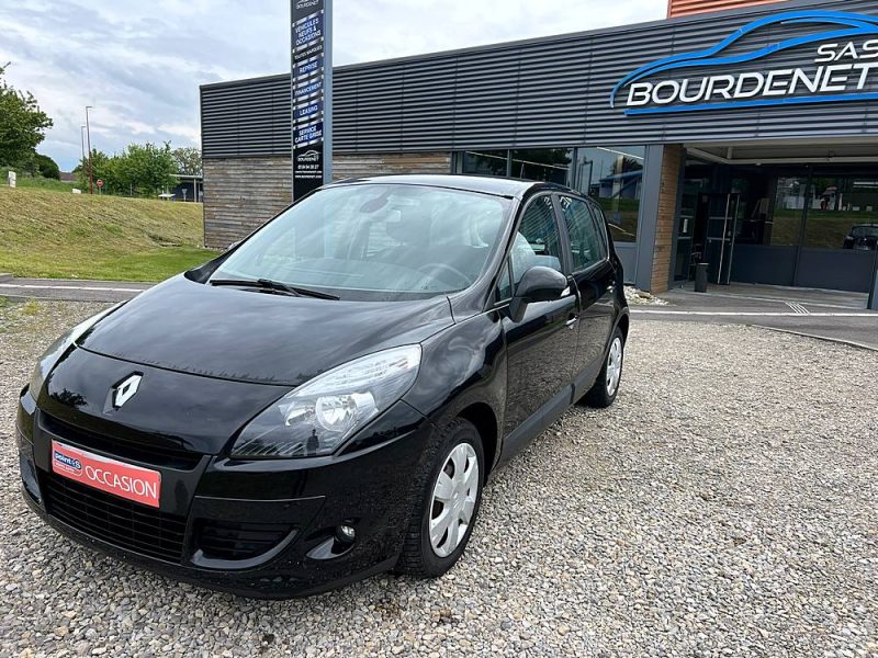 RENAULT SCENIC 1.5 dCi 95ch Authentique