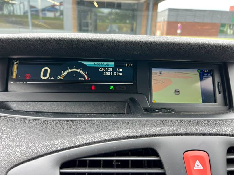 RENAULT SCENIC 1.5 dCi 95ch Authentique