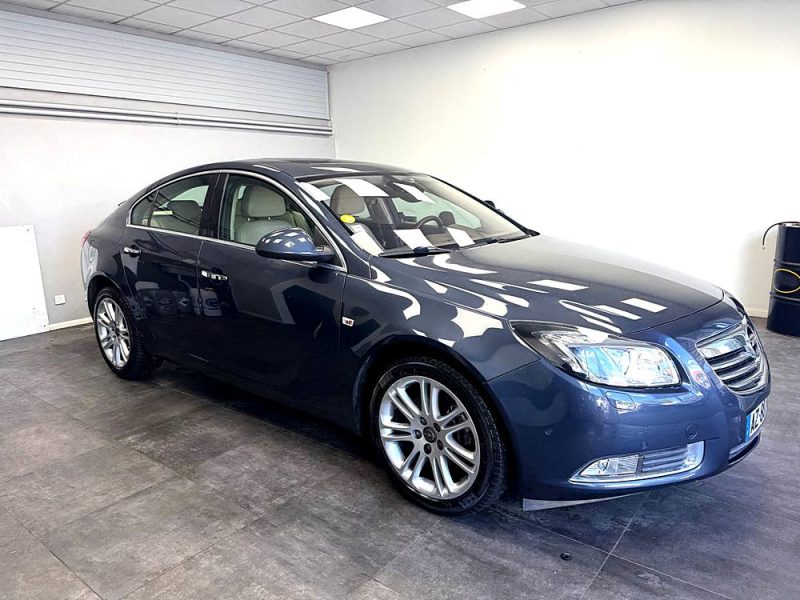 OPEL INSIGNIA 2010