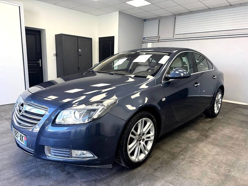 OPEL INSIGNIA 2010