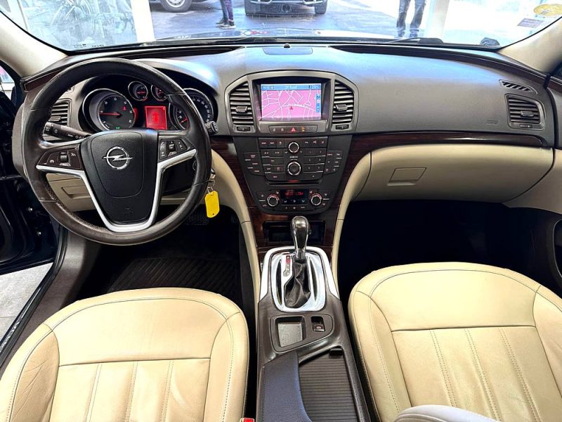 OPEL INSIGNIA 2010