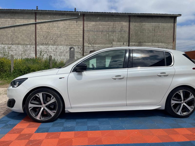 PEUGEOT 308 2016 GT 2.0 BlueHDi 181 cv Boîte auto