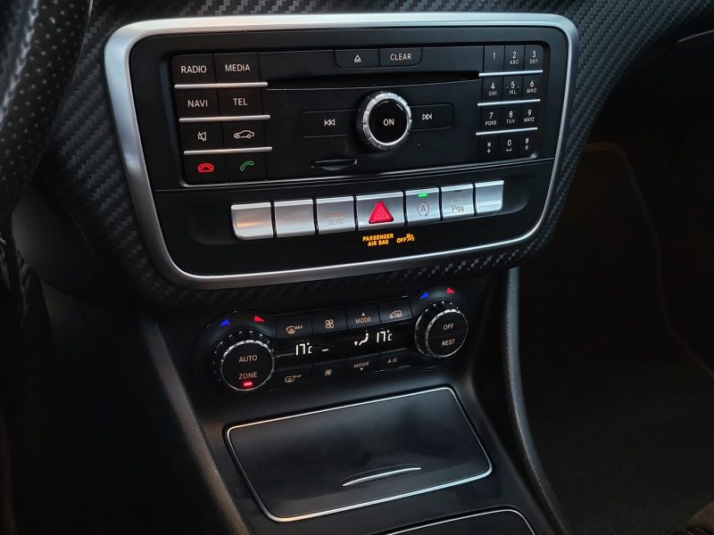 MERCEDES-BENZ CLASSE A (W176) 180d 109cv Fascination Pack AMG 7G-DCT