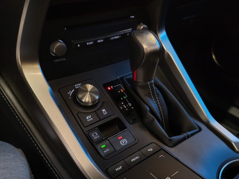 LEXUS NX 300H 2.5i 197cv PACK BUSINESS