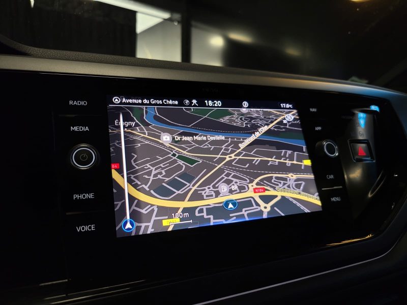 VOLKSWAGEN POLO 1.0 TSI 95CV DSG 7 R-LINE / IQ LIGHT + CAMERA + REGULATEUR ADAPTATIF /