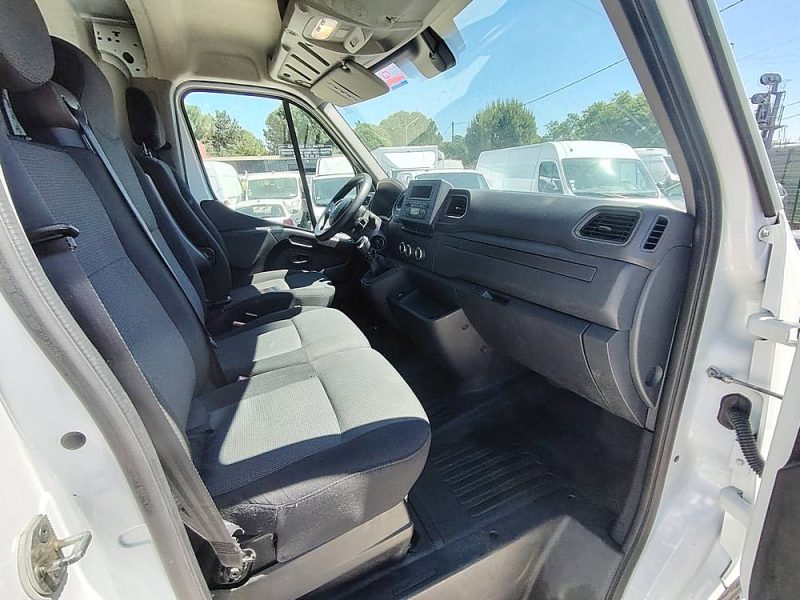 RENAULT Master 2.3 dci 150cv planche cabine 20m3 déménagement  2020