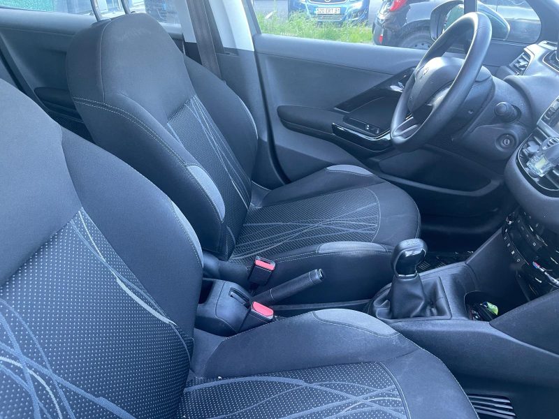 PEUGEOT 208 - 1.6 E-HDI FAP 92 - GARANTIE