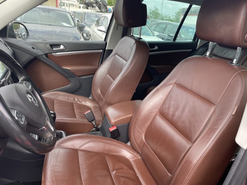 VOLKSWAGEN TIGUAN 2012