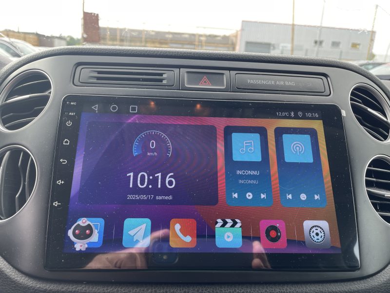 VOLKSWAGEN TIGUAN 2012