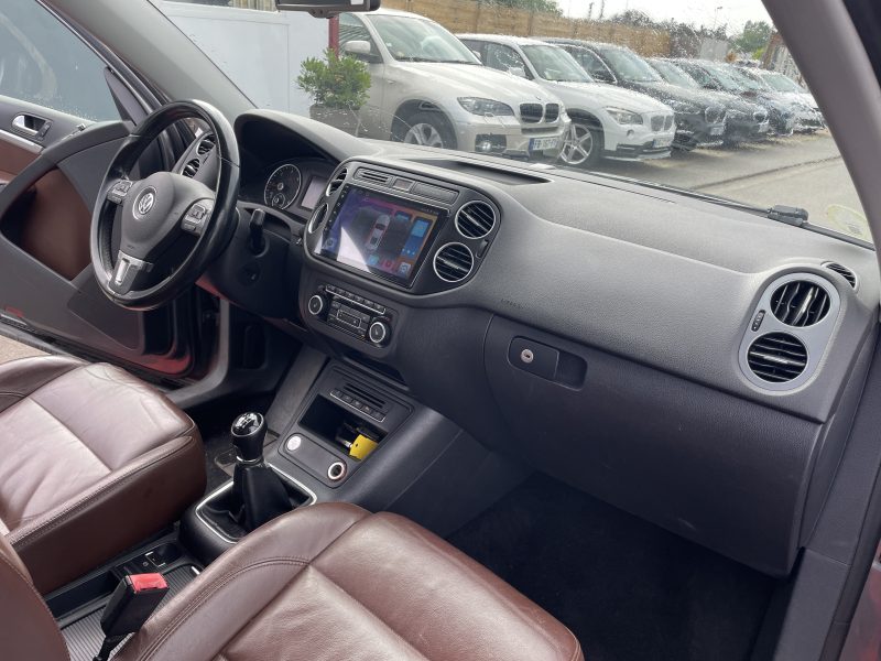 VOLKSWAGEN TIGUAN 2012