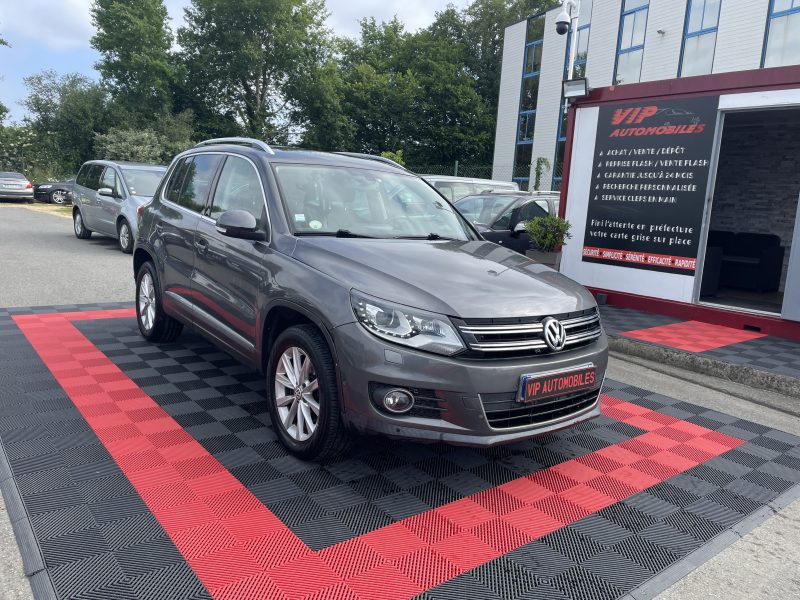 VOLKSWAGEN TIGUAN 2012