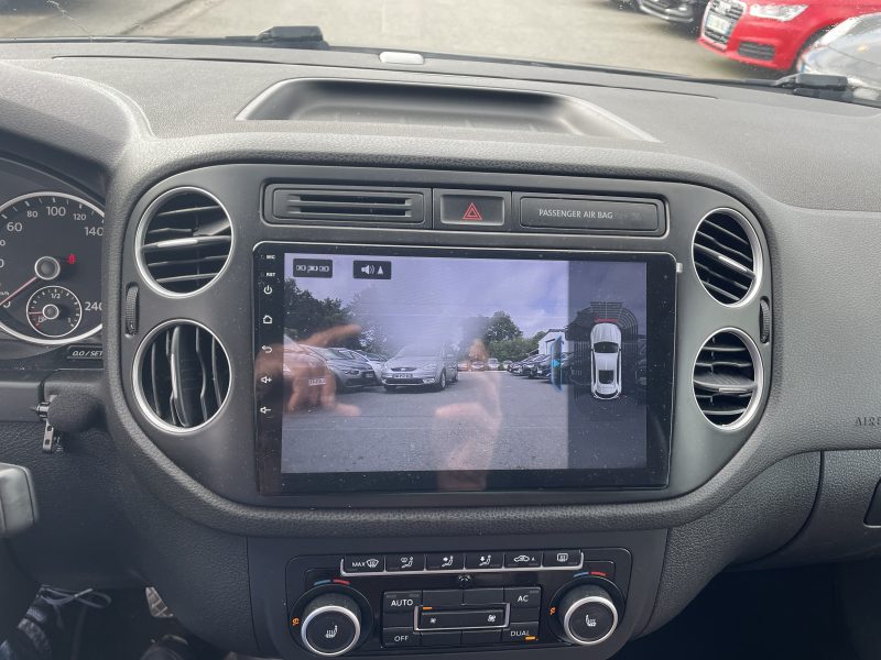 VOLKSWAGEN TIGUAN 2012