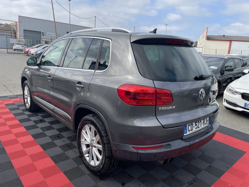 VOLKSWAGEN TIGUAN 2012