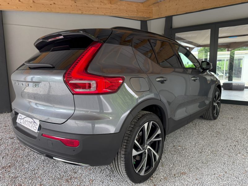 VOLVO XC40 D4 190 CV AWD R-DESIGN Geartronic 8