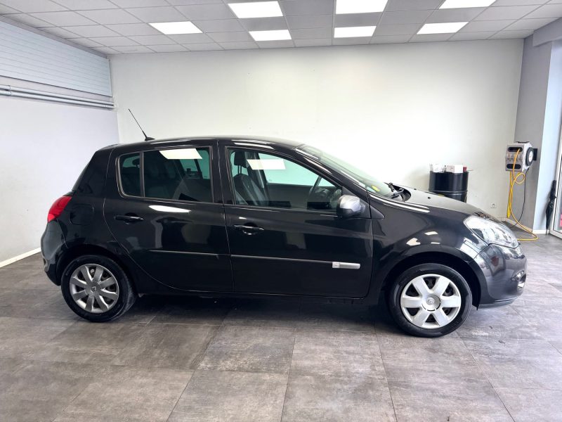 RENAULT CLIO 2012