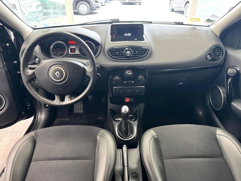 RENAULT CLIO 2012